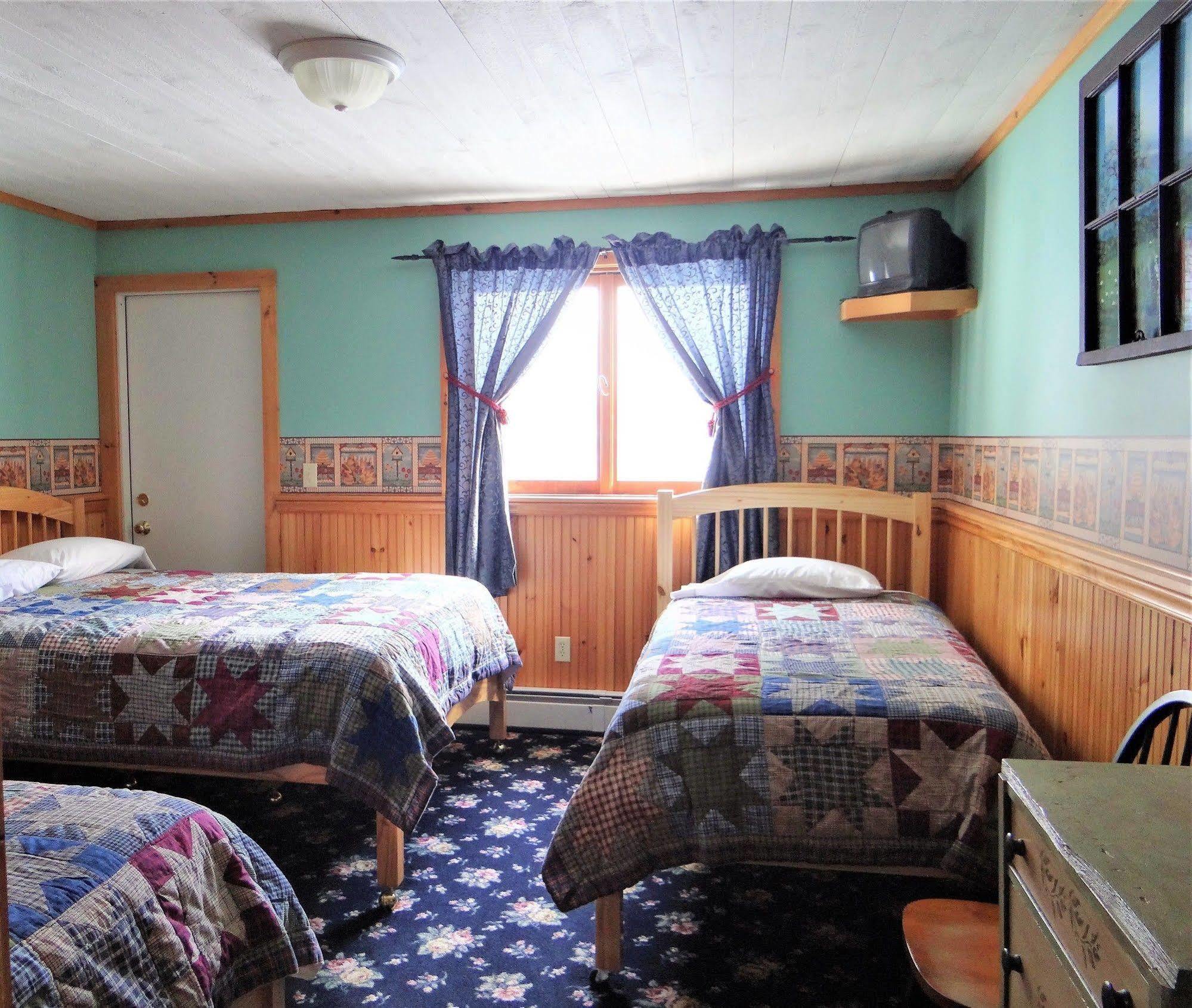 Blue Gentian Lodge At Magic Mountain Londonderry Buitenkant foto