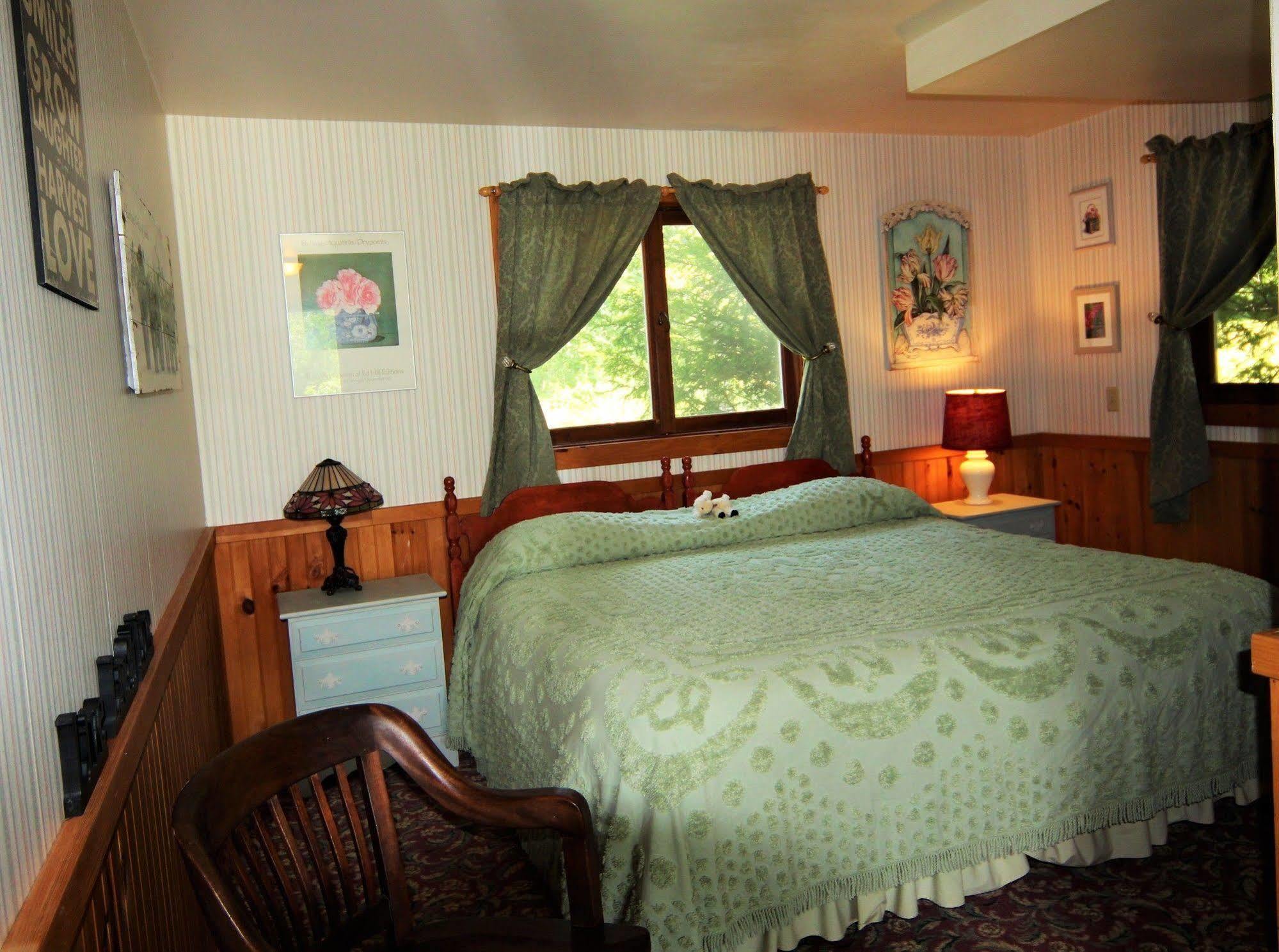 Blue Gentian Lodge At Magic Mountain Londonderry Buitenkant foto